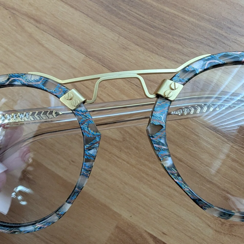 NWB Krewe St. Louis Optical Como + Crystal 18K